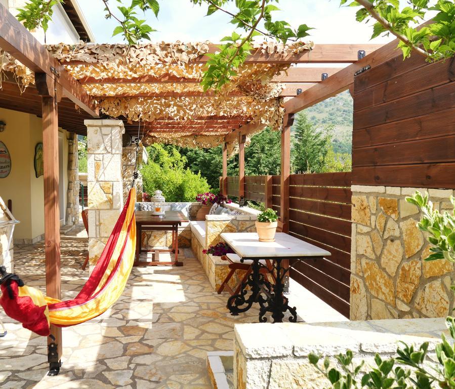 Villa Victoria Boutique Apartments Sívota Eksteriør bilde